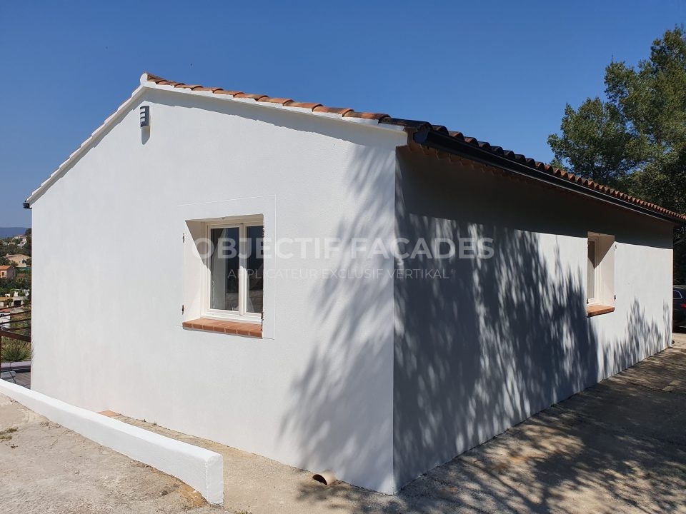 Façadier d'une maison à Aubagne, 13005, Bouches du Rhône